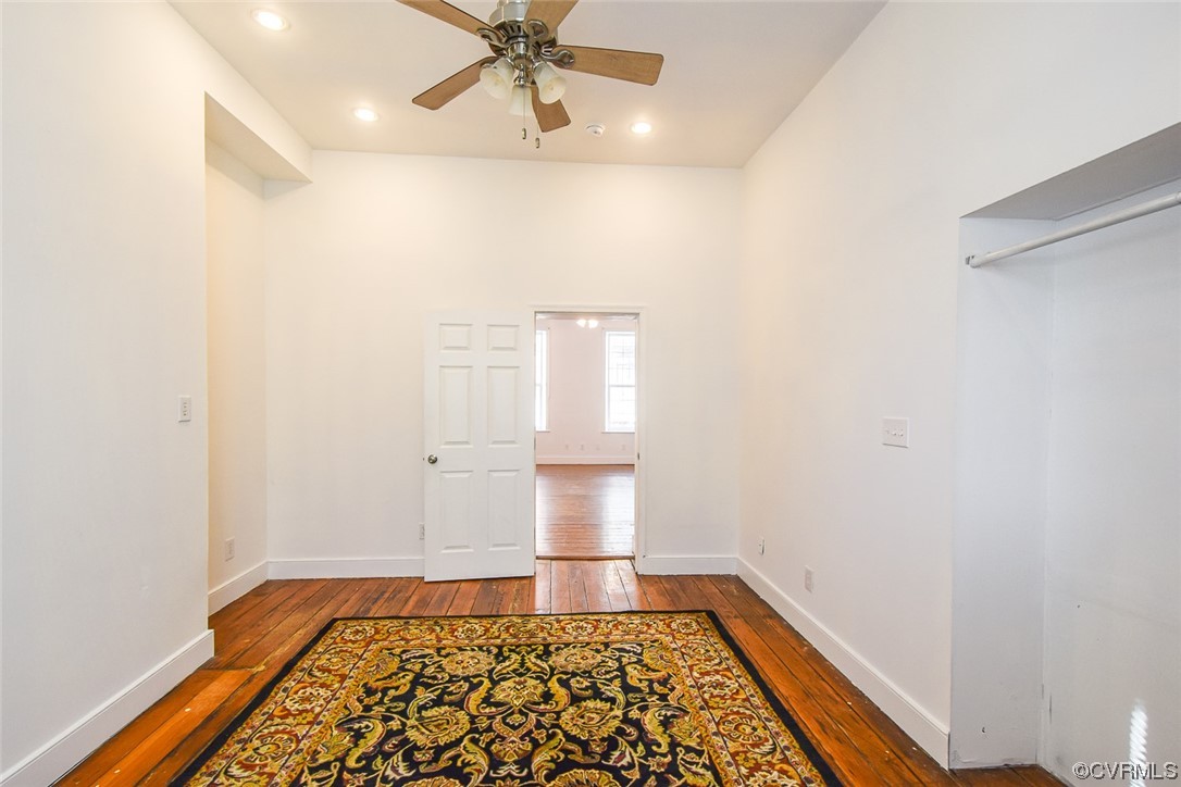 305 Cedar St