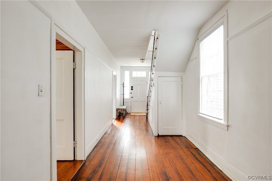 279 High St