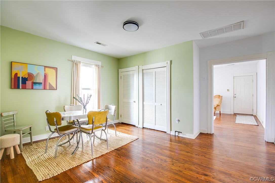 118 E 34th St