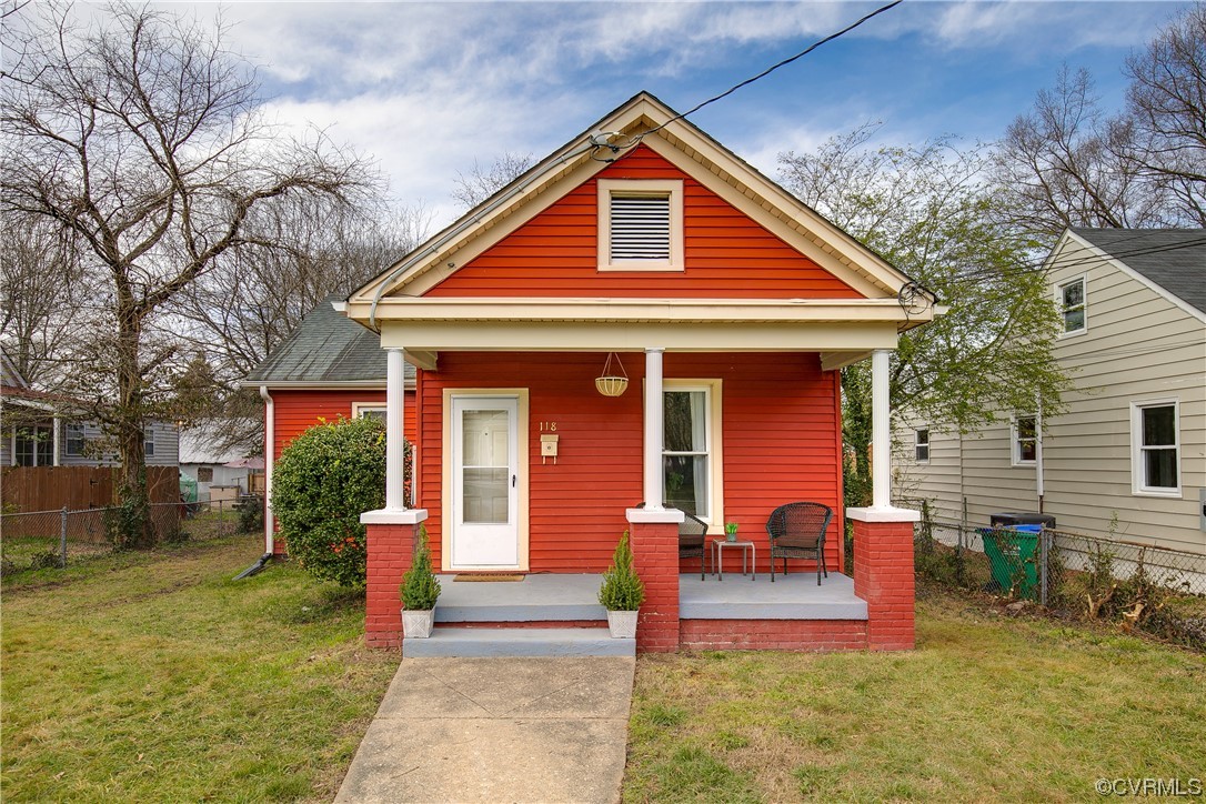 118 E 34th St