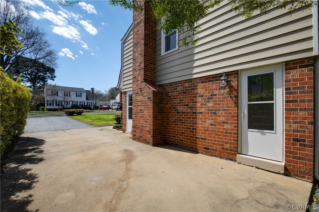 8908 Traditional Dr