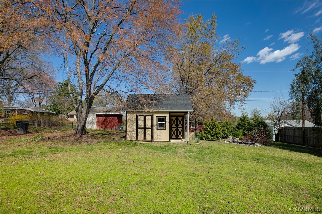 8908 Traditional Dr