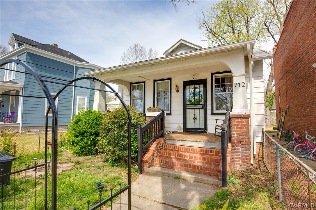 712 Arnold Ave