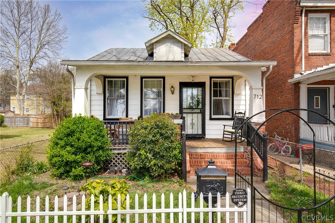 712 Arnold Ave