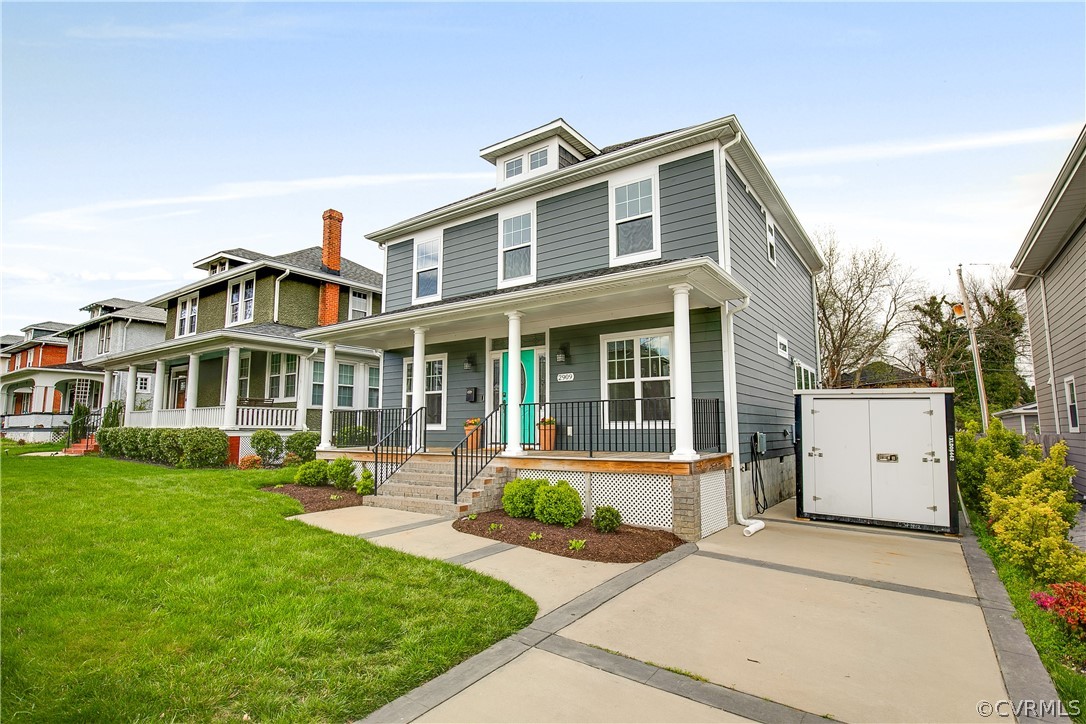 2909 Noble Ave