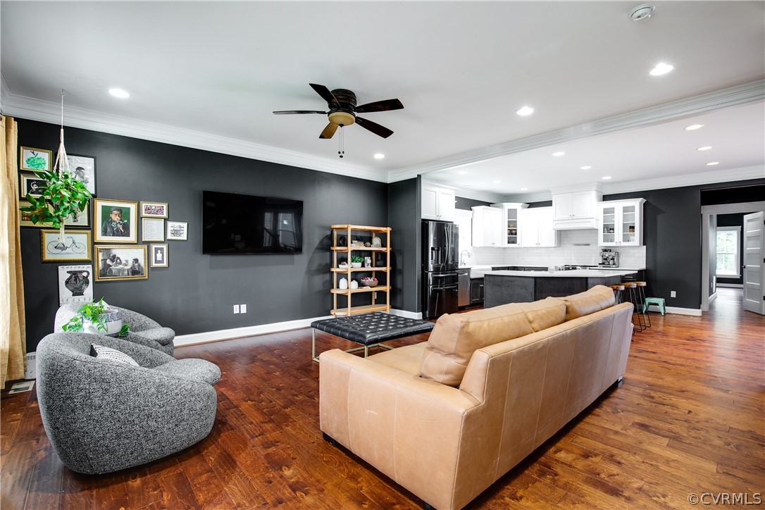 2909 Noble Ave