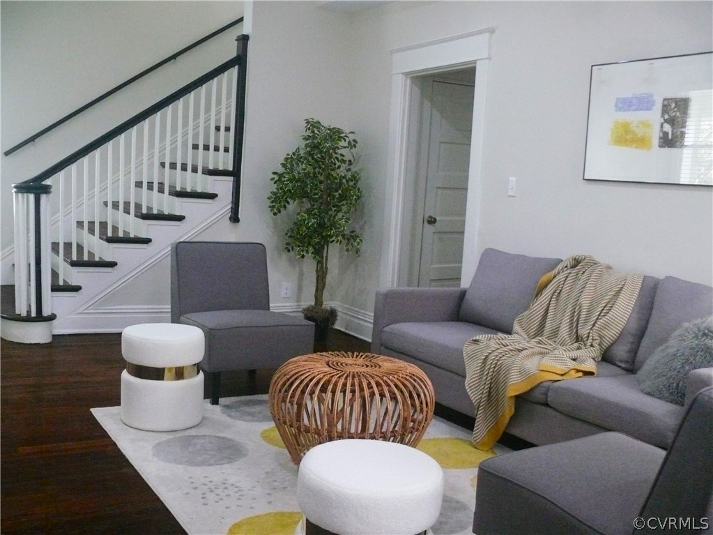 2411 The Terrace Ter