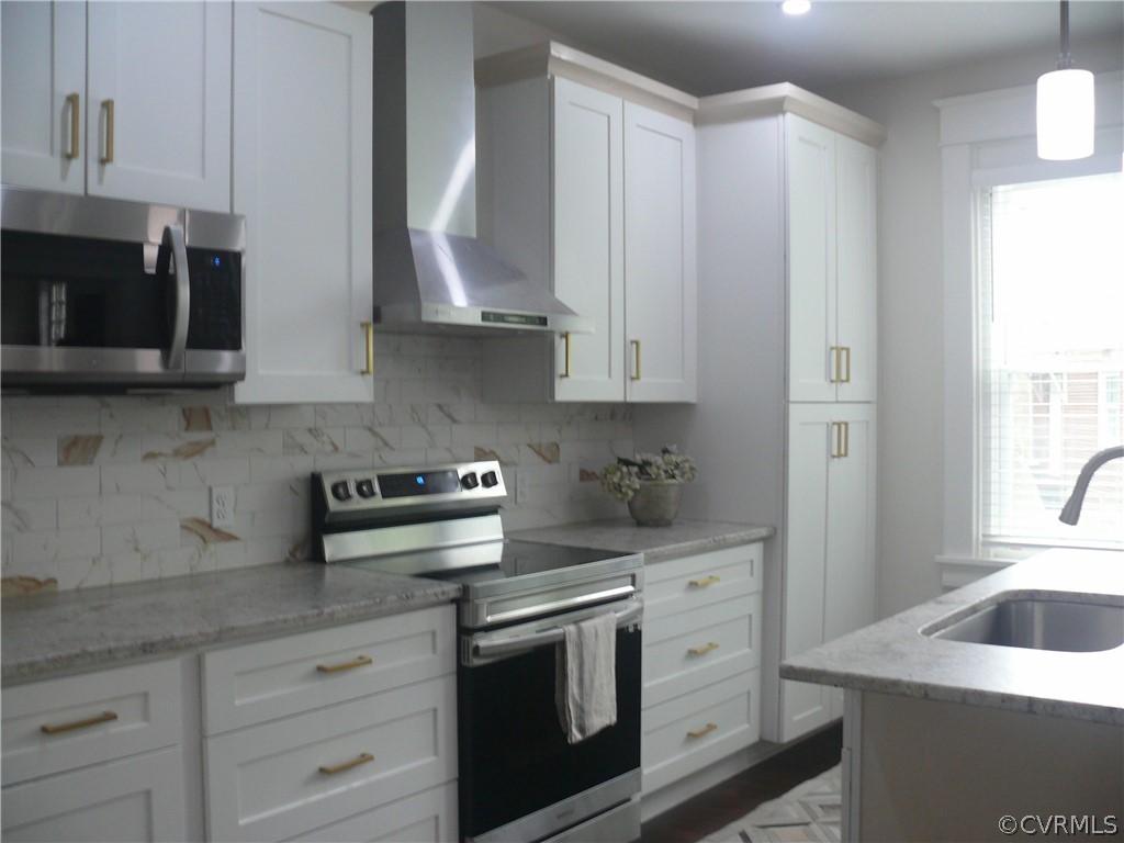 2411 The Terrace Ter