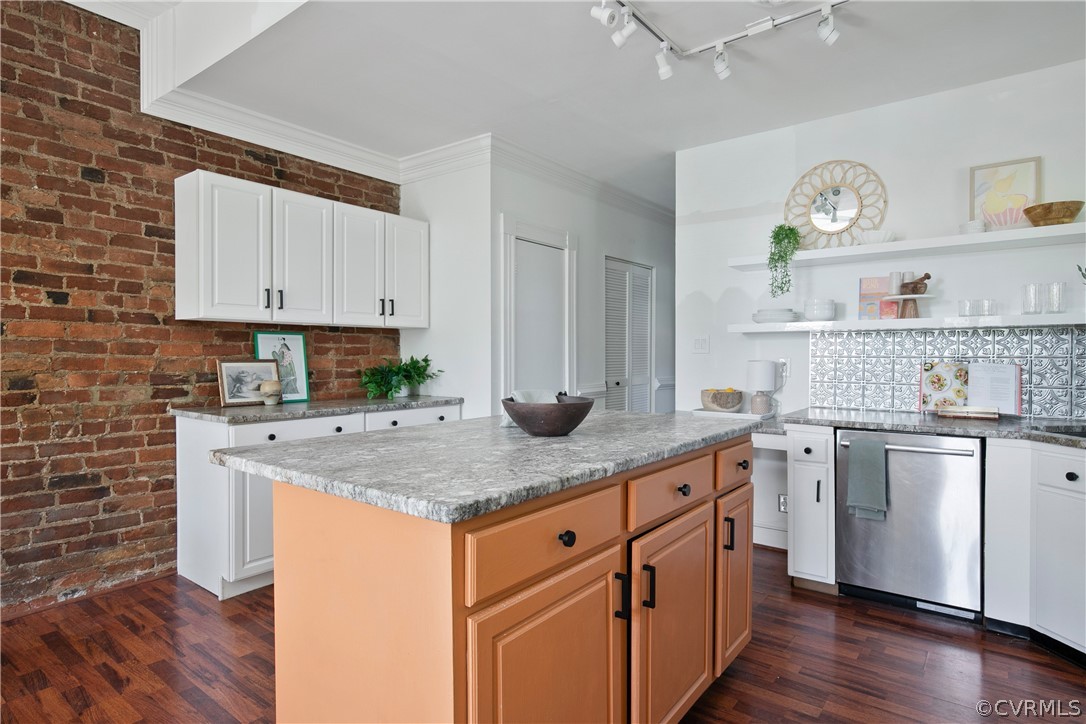 21 N Granby St