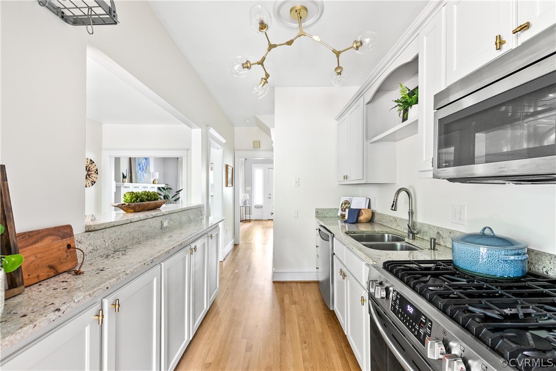 2317 Maplewood Ave