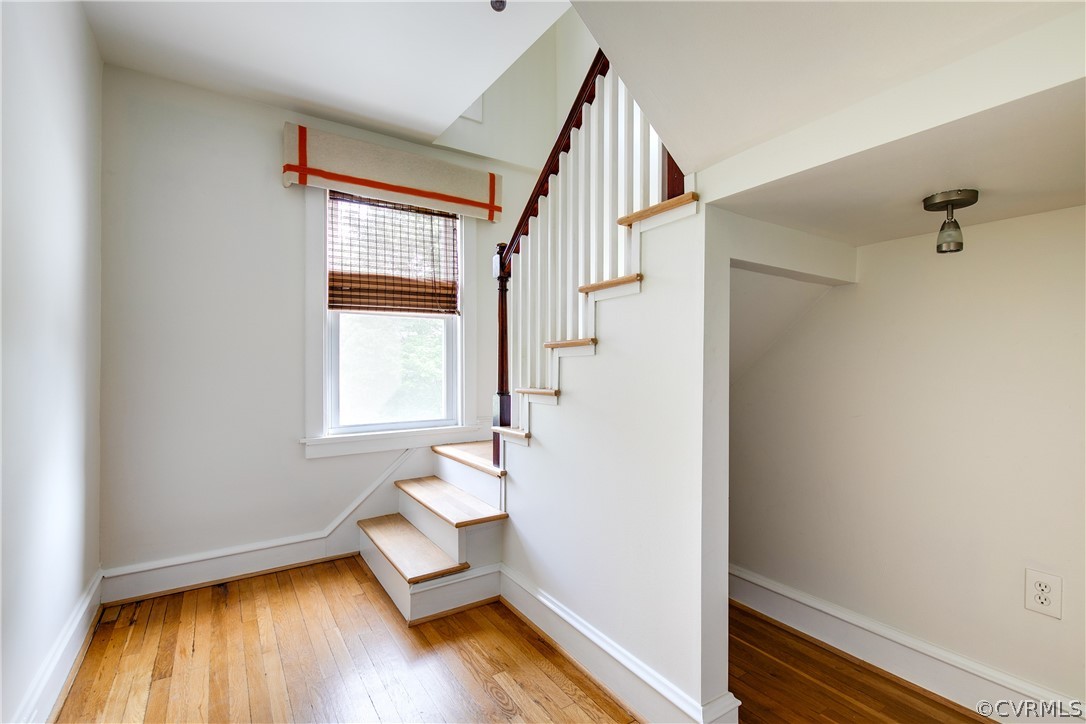 2317 Maplewood Ave