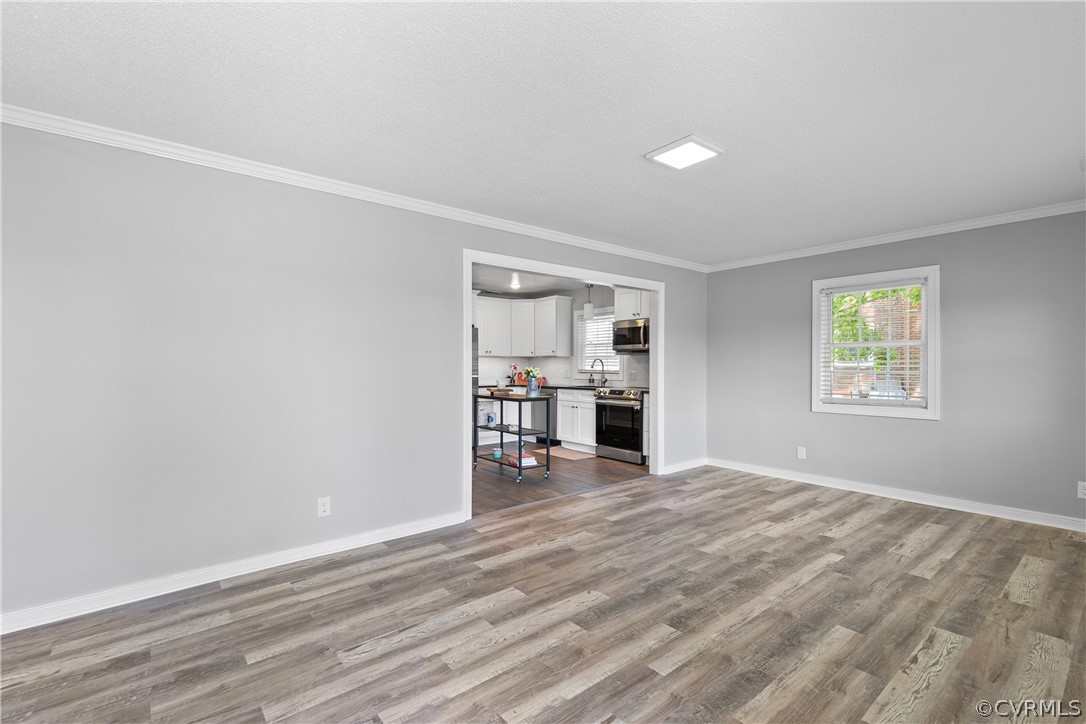 5502 Annette Dr