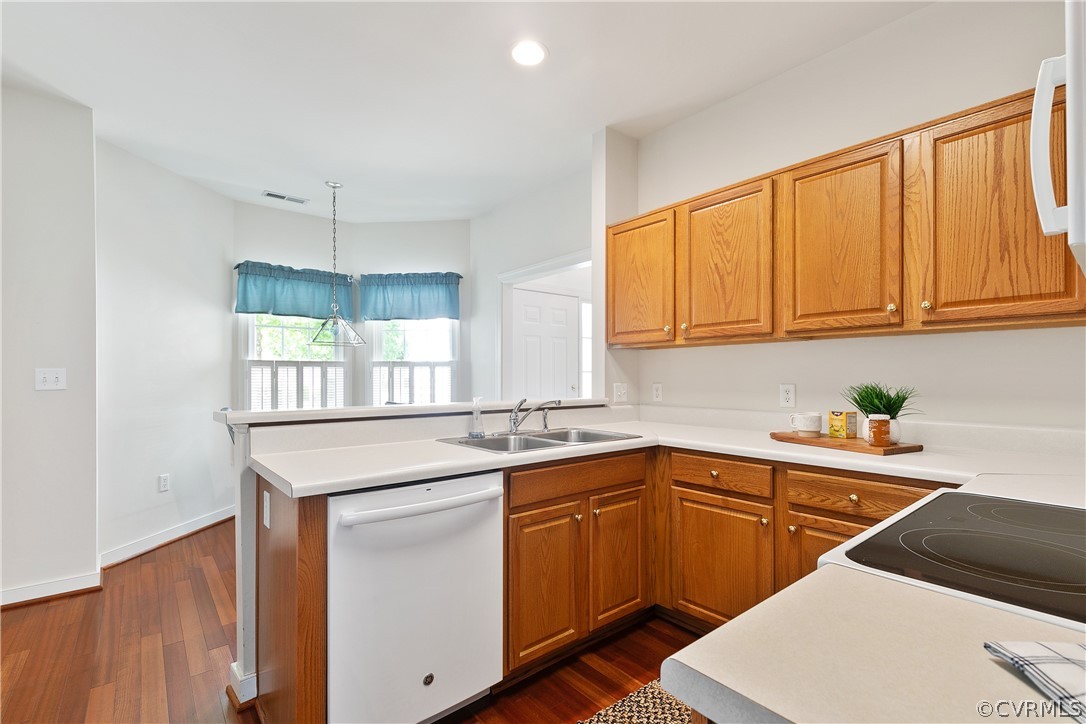 2240 Magnolia Grove Way