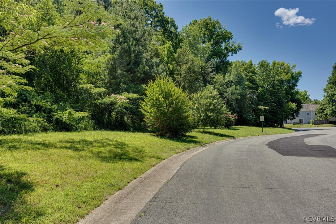 4915 Tanfield Dr