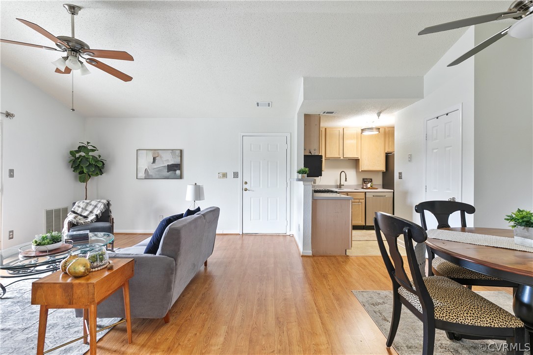 800 Brassie Ln Unit#N