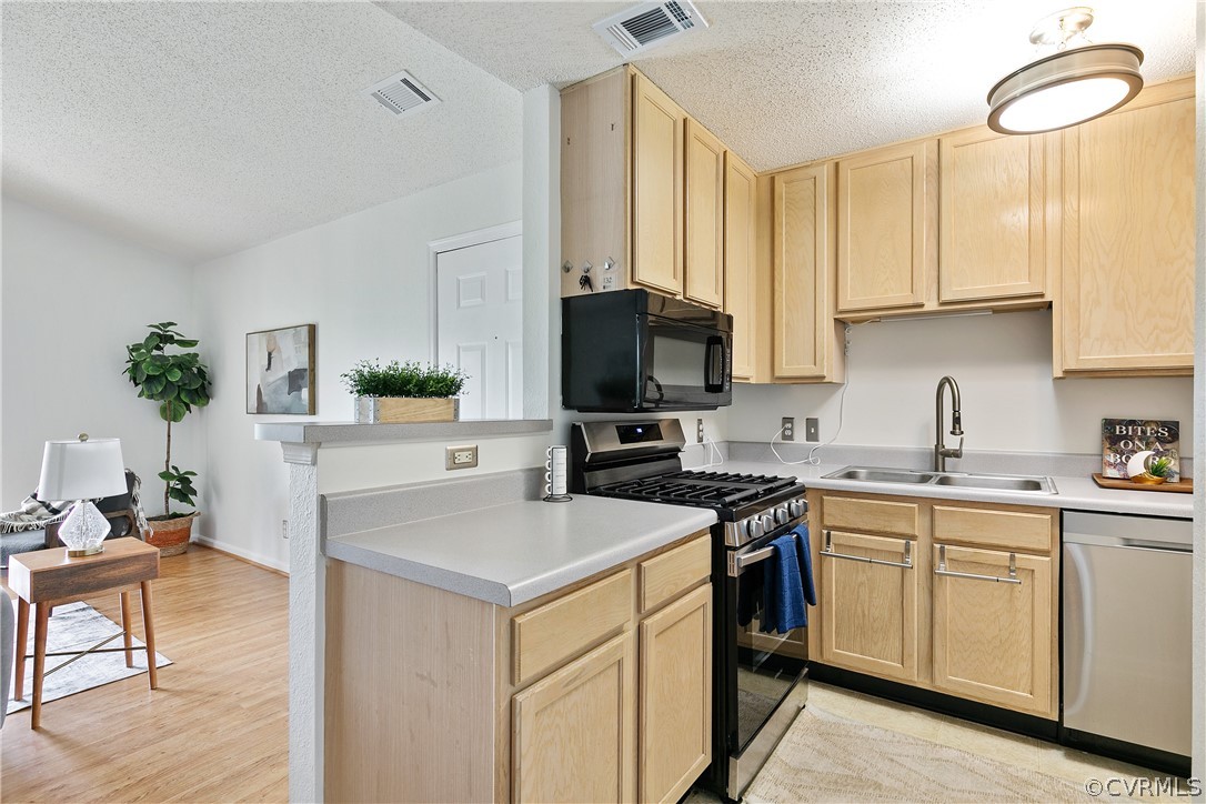 800 Brassie Ln Unit#N