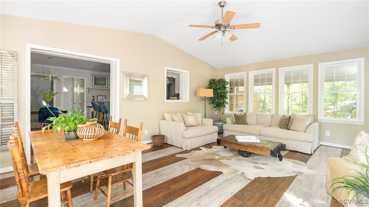 1009 Hillcrest Ter