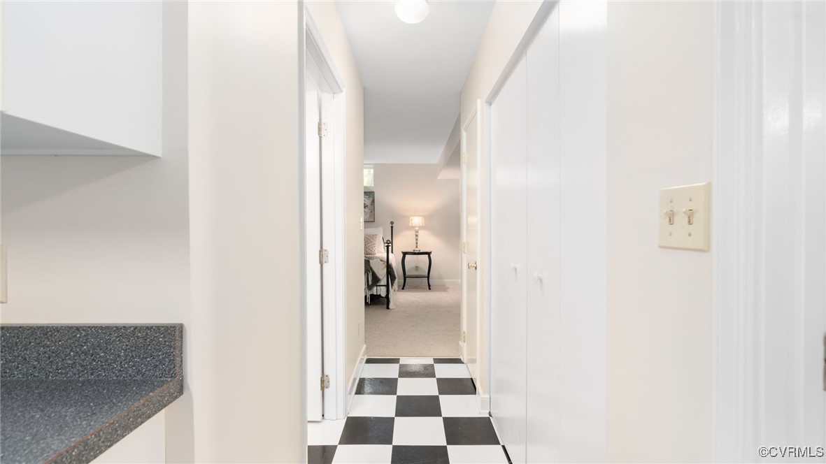 1009 Hillcrest Ter