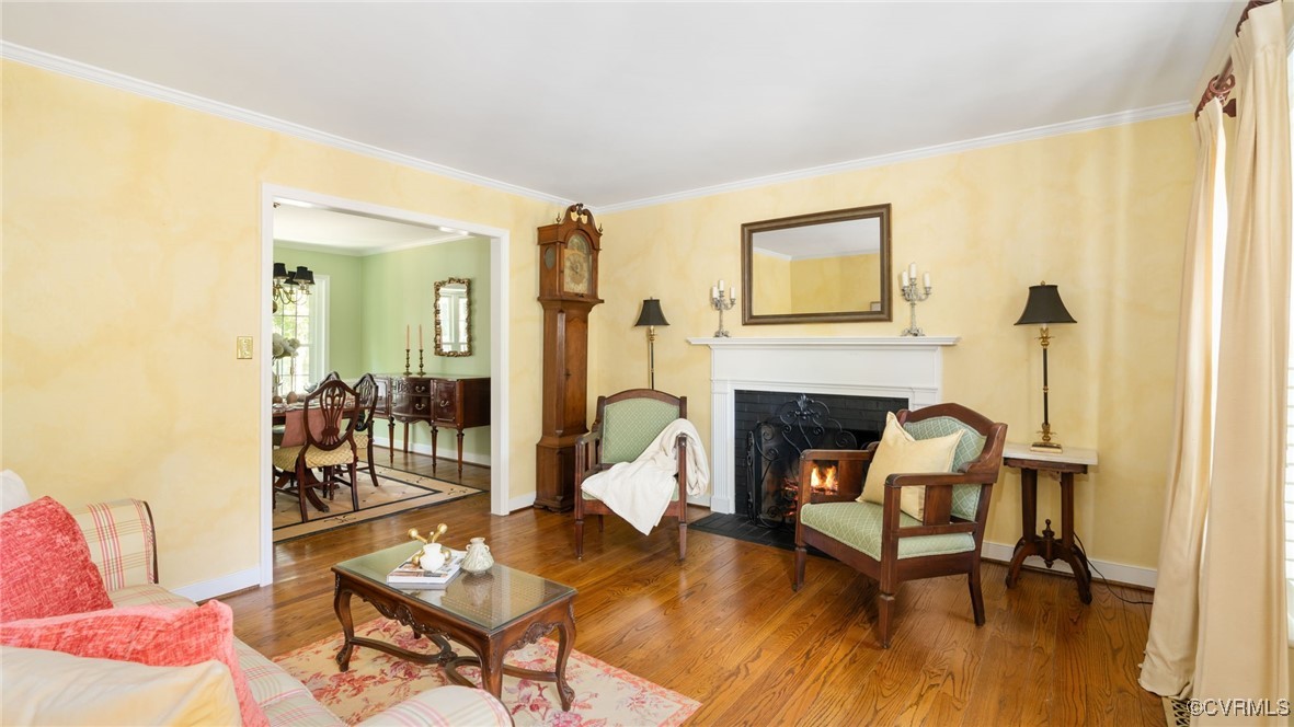 1009 Hillcrest Ter