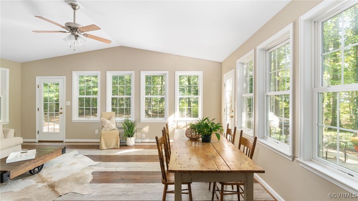 1009 Hillcrest Ter