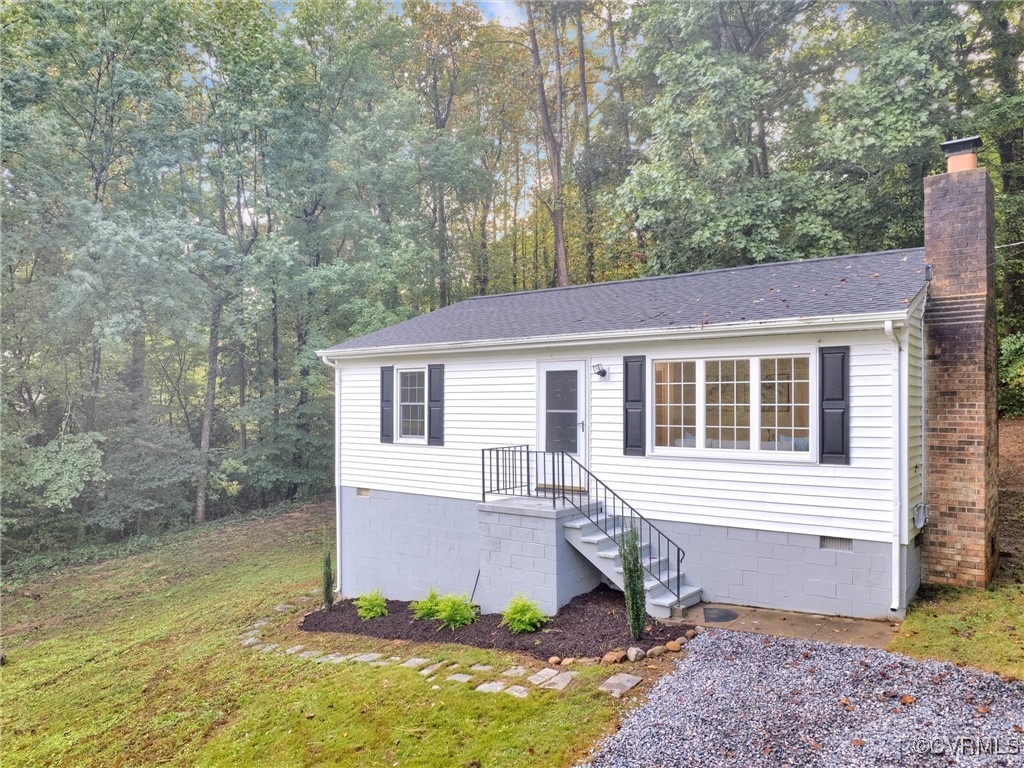 6300 Lakeside Dr