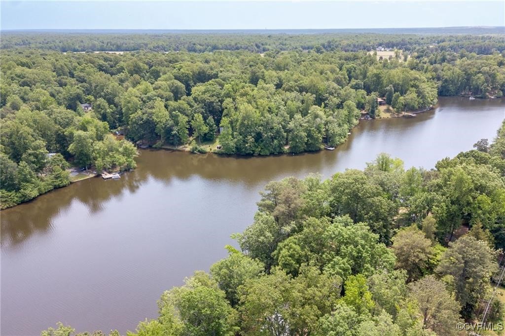 6300 Lakeside Dr