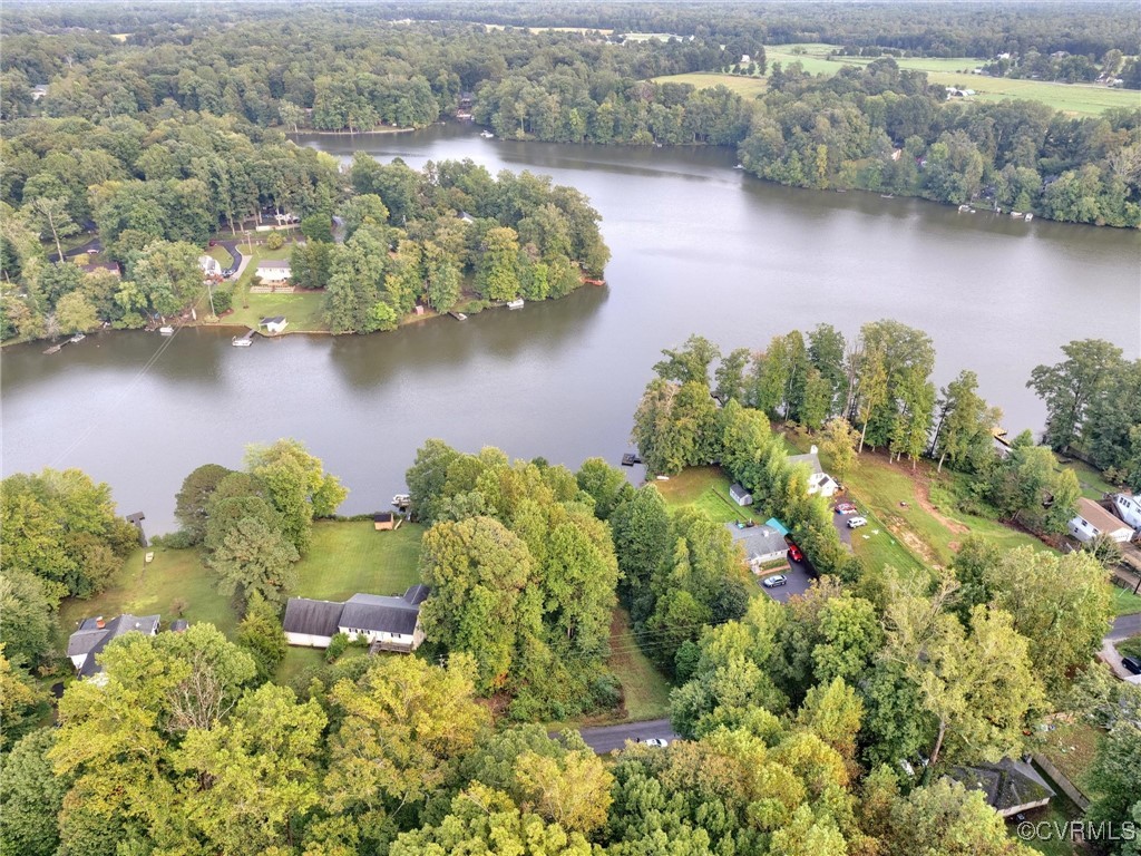 6300 Lakeside Dr