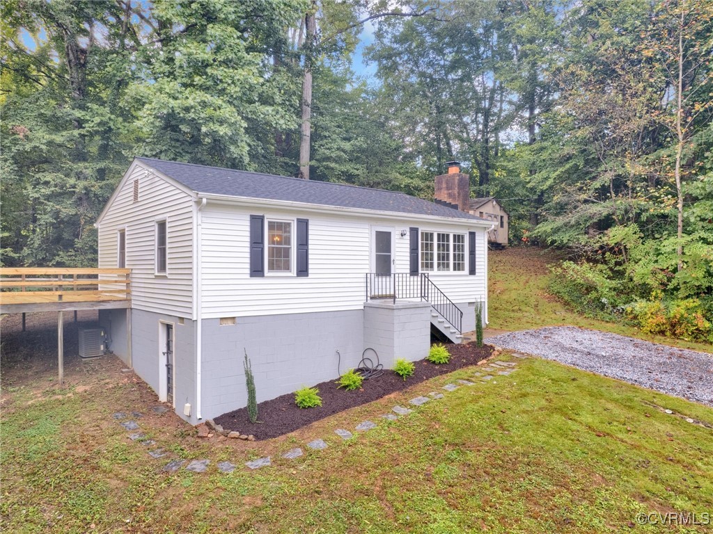 6300 Lakeside Dr
