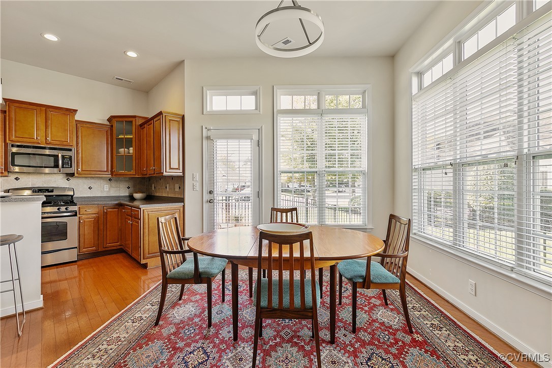 7447 Rose Stable Ct