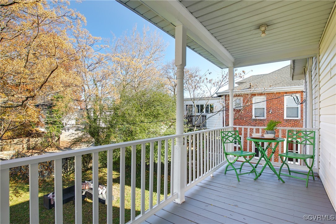 18 Overbrook Rd