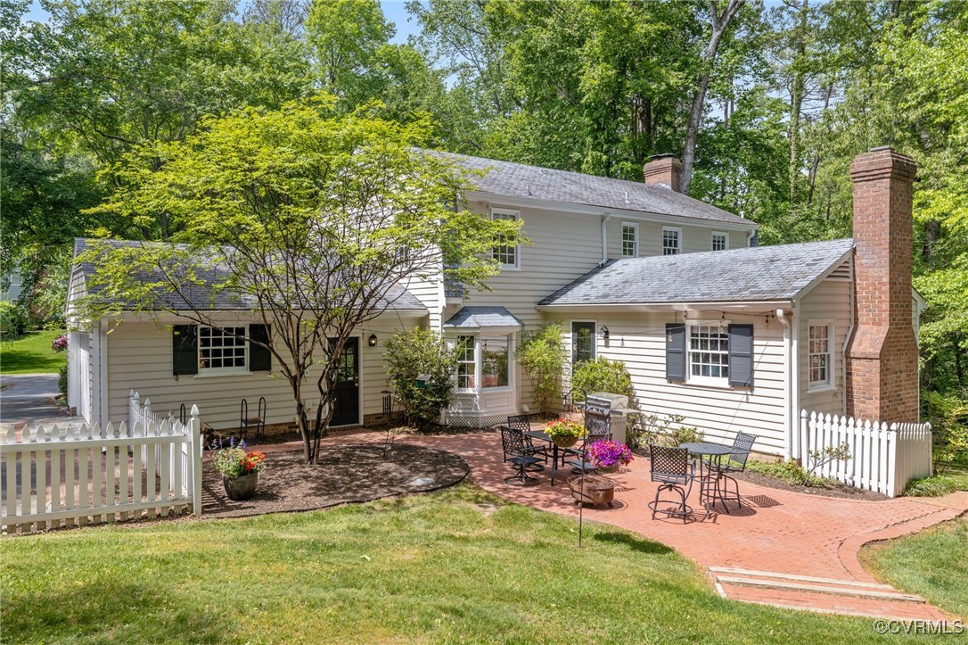 7 Raven Rock Ct