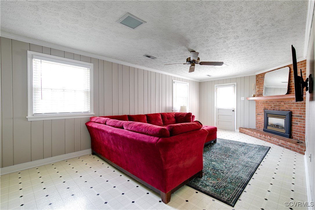 9770 Tuxford Rd