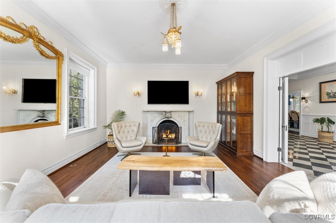 3215 Seminary Ave
