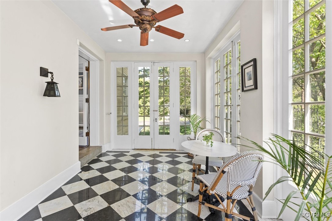 3215 Seminary Ave