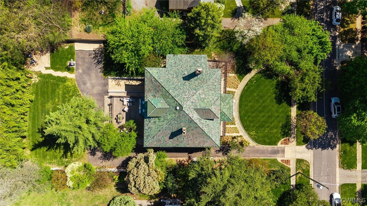 3215 Seminary Ave