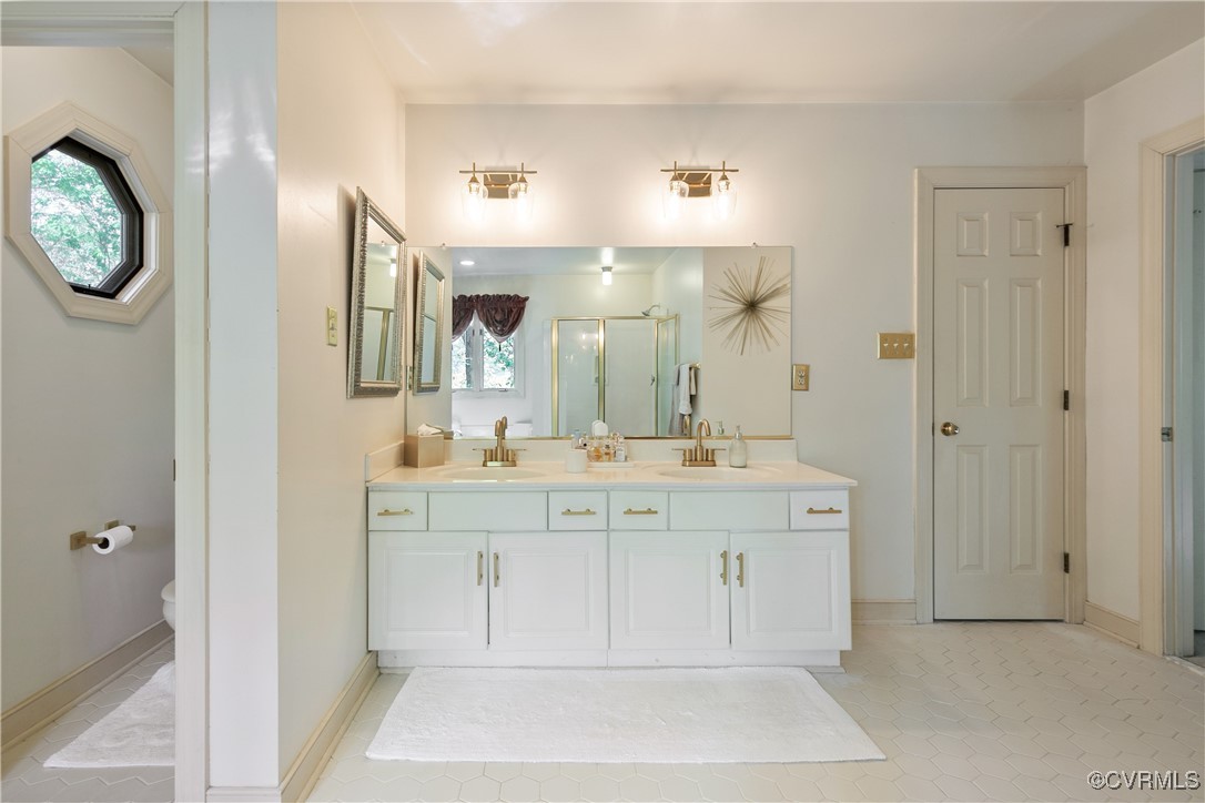 15301 Fox Briar Ct