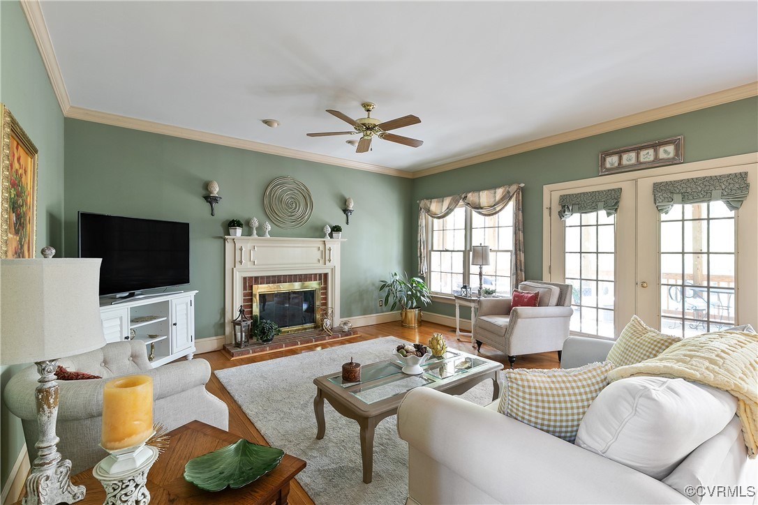 15301 Fox Briar Ct