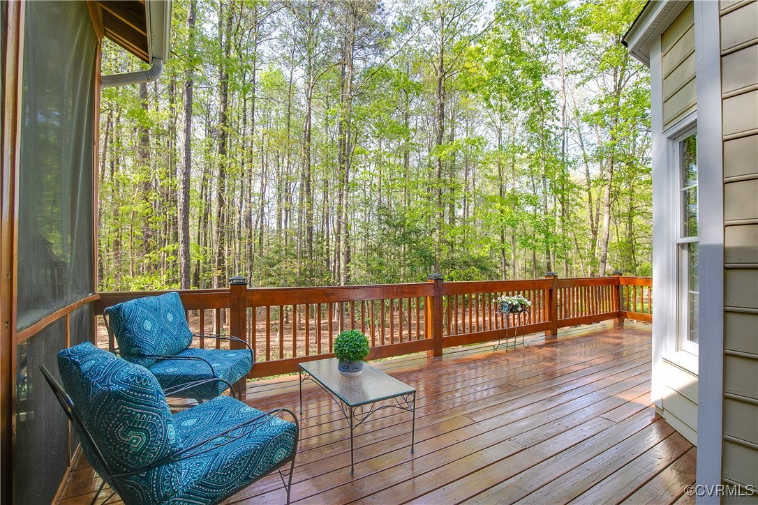 15301 Fox Briar Ct