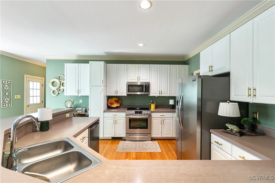 15301 Fox Briar Ct
