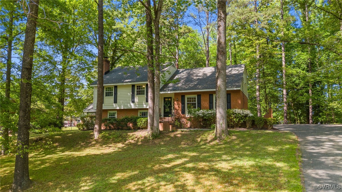3555 Lochinvar Dr