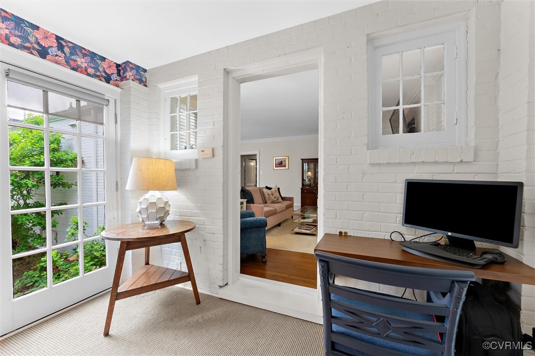 351 Lexington Rd