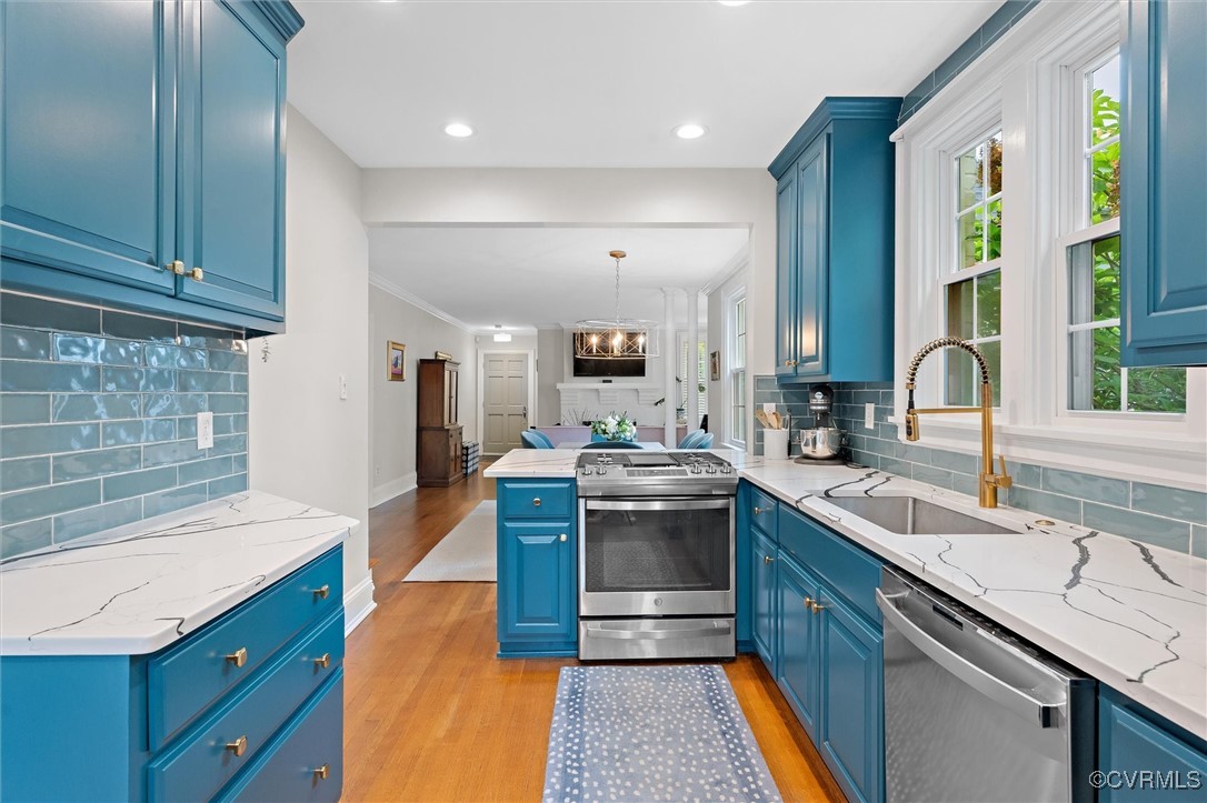 351 Lexington Rd