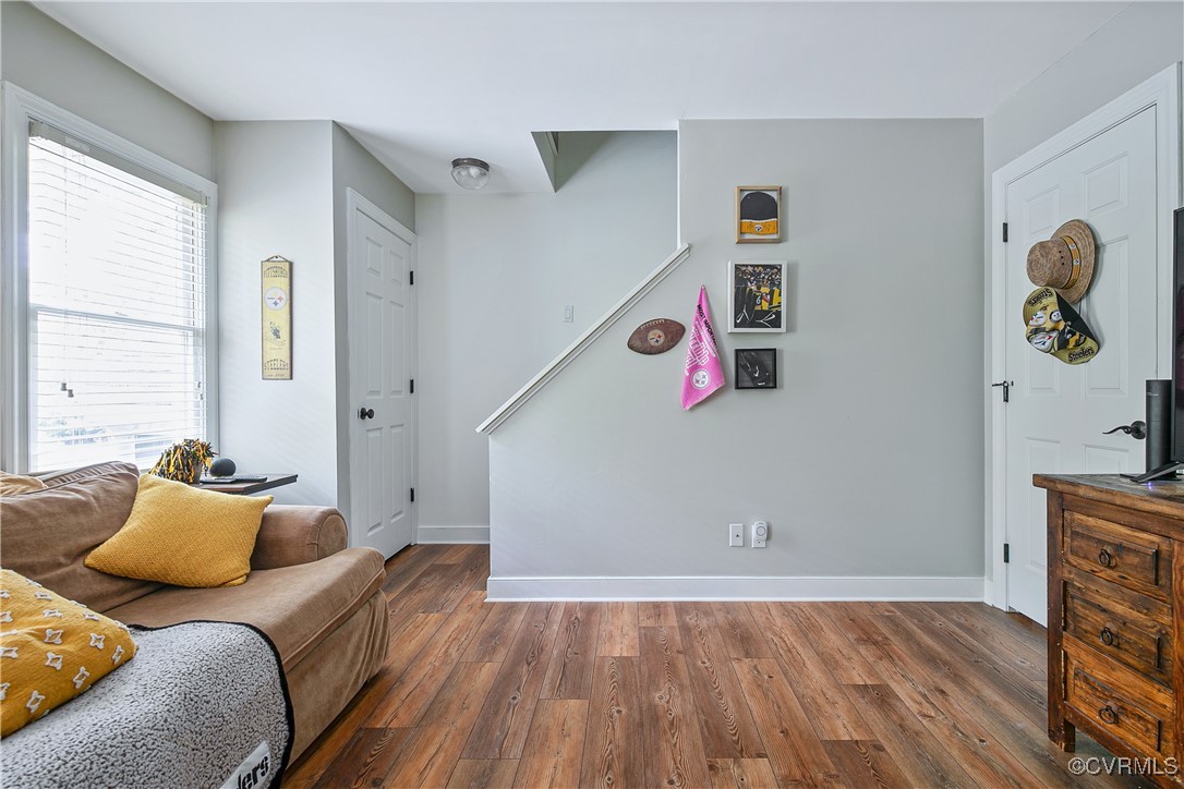 8910 Cardiff Rd