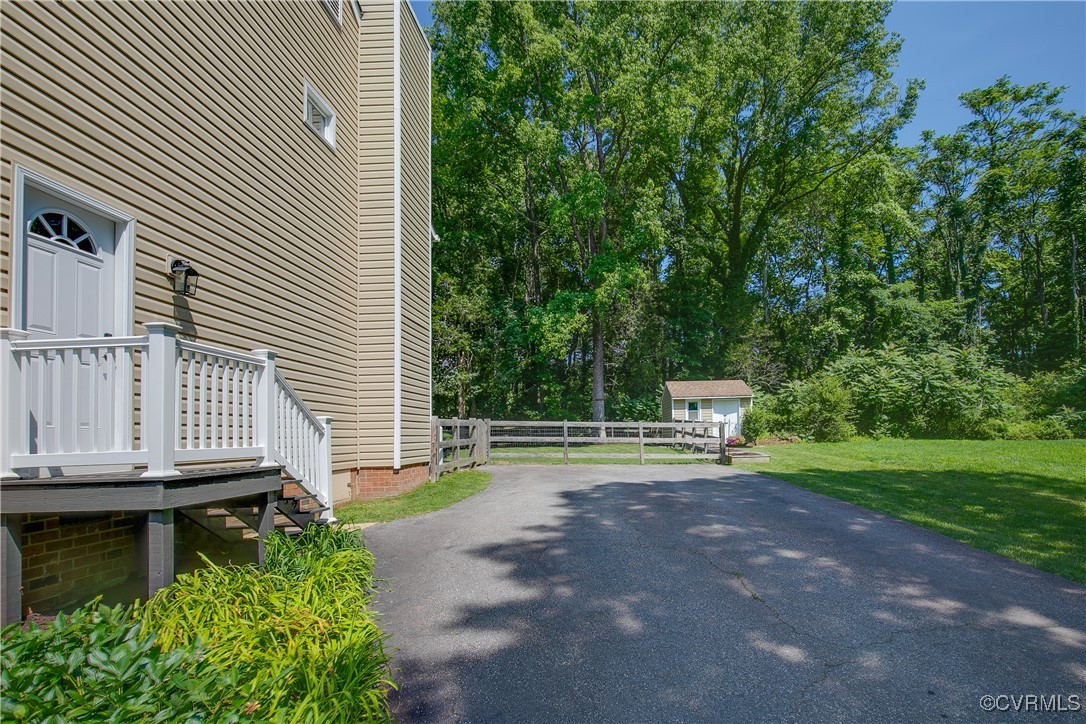 8508 Summit Acres Dr