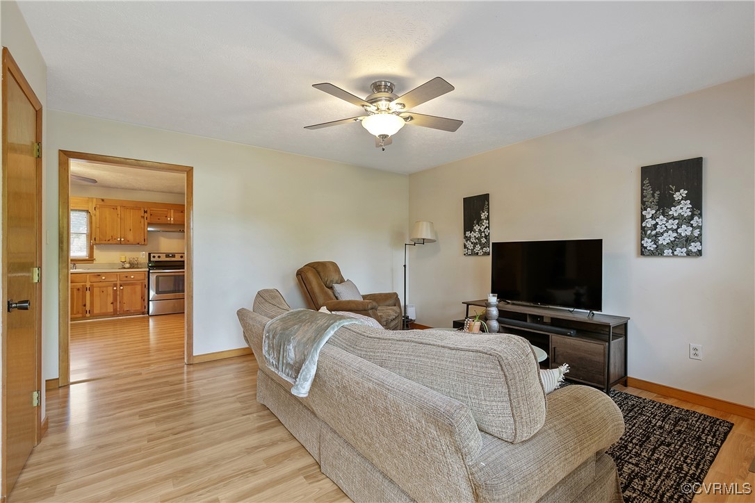 3501 Old Williamsburg Rd