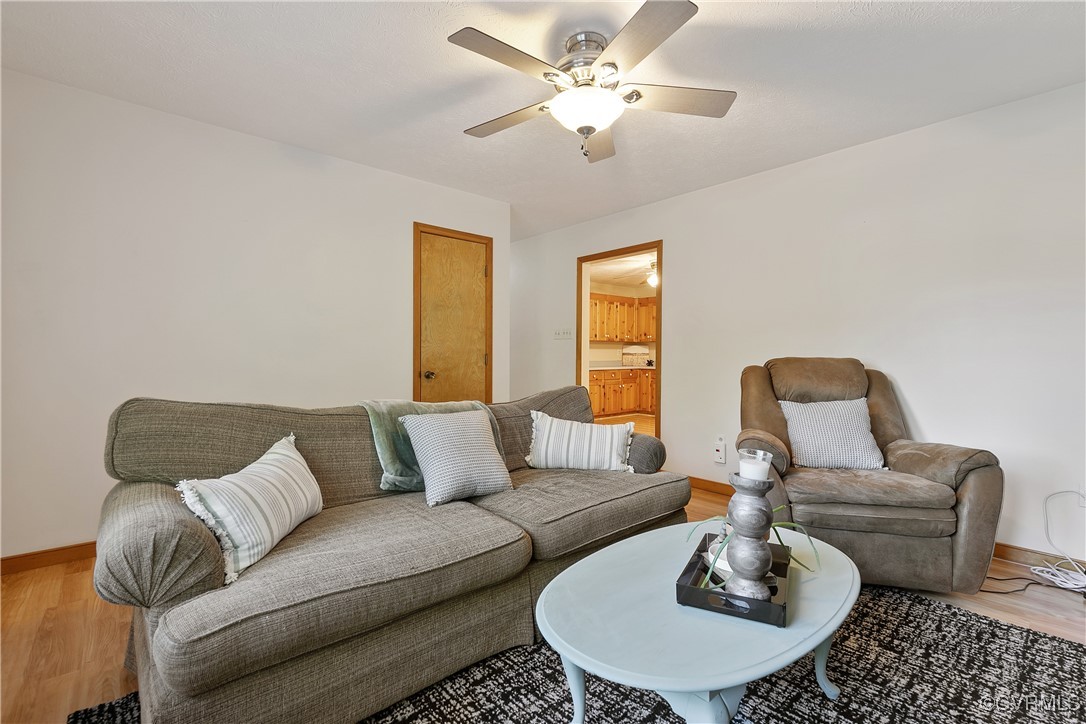 3501 Old Williamsburg Rd