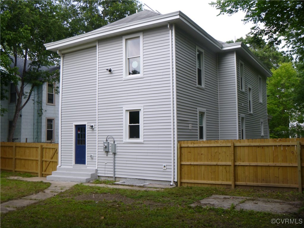 3210 3rd Ave