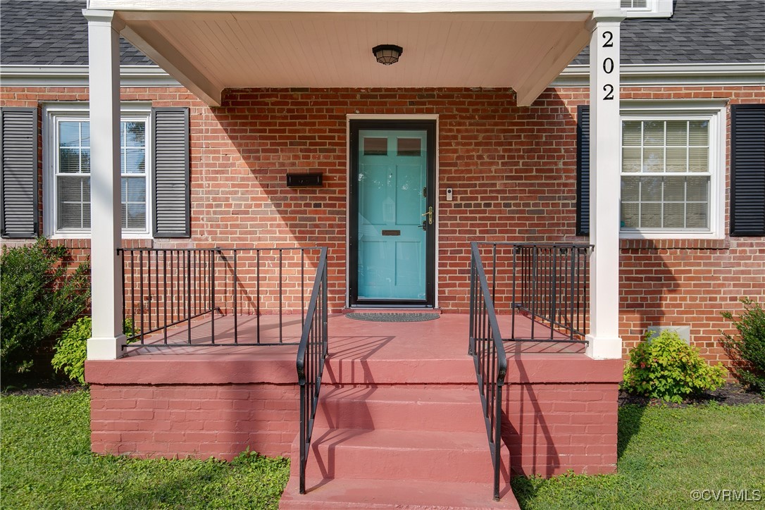 202 Larne Ave