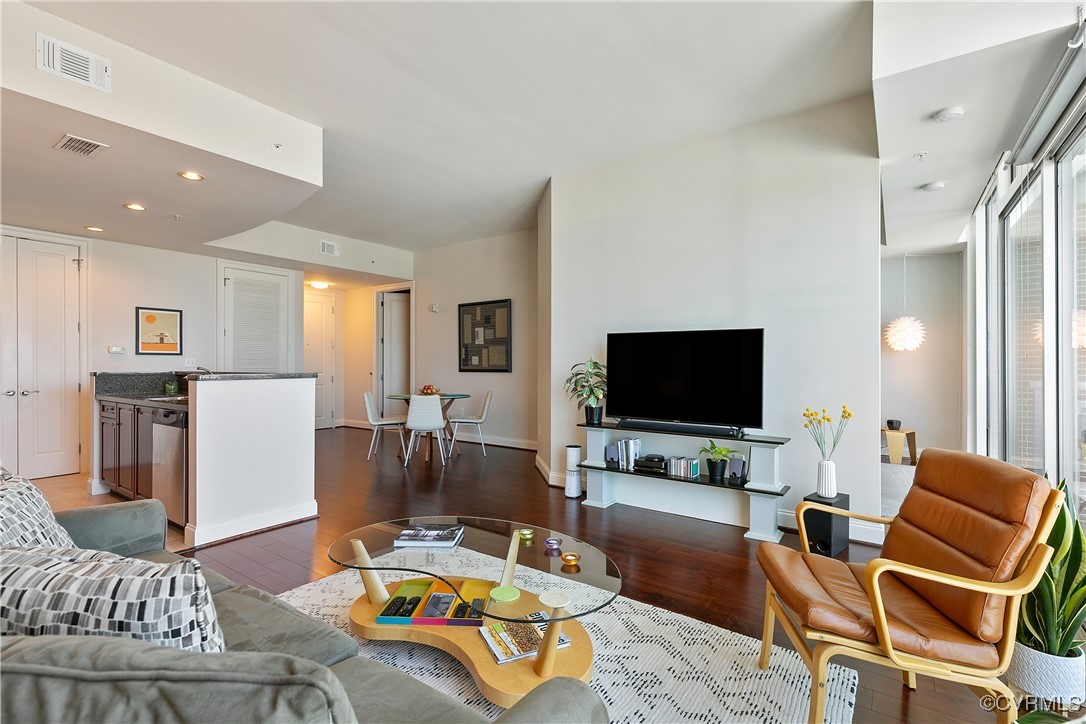 301 Virginia St Unit#U1607