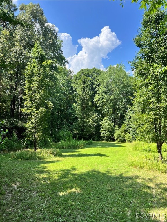 6320 Glendale Woods Dr